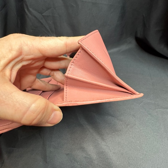 Gucci Heart GG Guccissima Embellished Pink Continental Leather Wallet - Picture 14 of 16